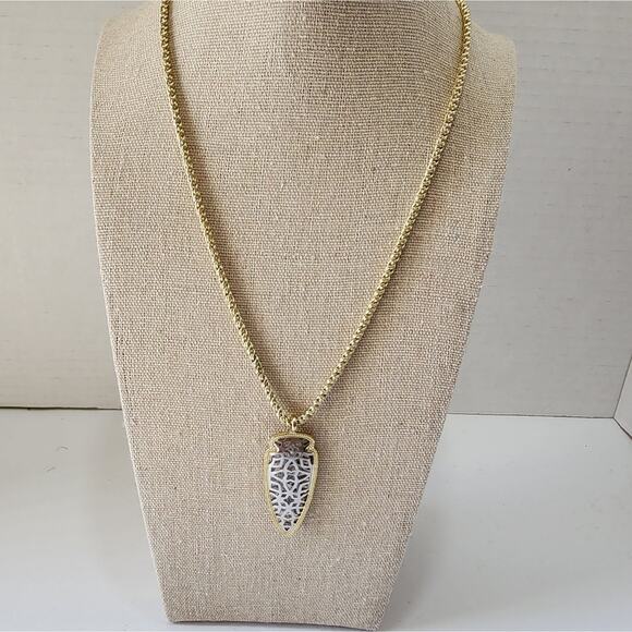 KENDRA SCOTT SADIE SILVER AND GOLD ARROWHEAD NECKLACE - Picture 6 of 8